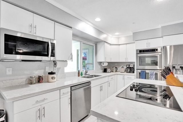 1516 Scott Street, Hollywood, FL 33020