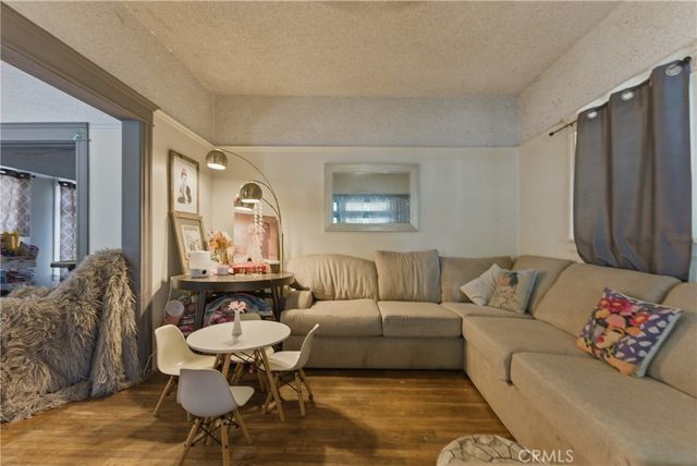 4211 S Flower, Los Angeles, CA 90037