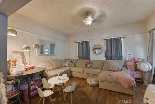 4211 S Flower, Los Angeles, CA 90037