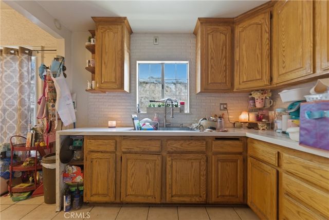 4211 S Flower, Los Angeles, CA 90037