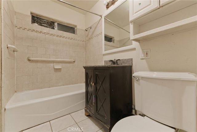4211 S Flower, Los Angeles, CA 90037