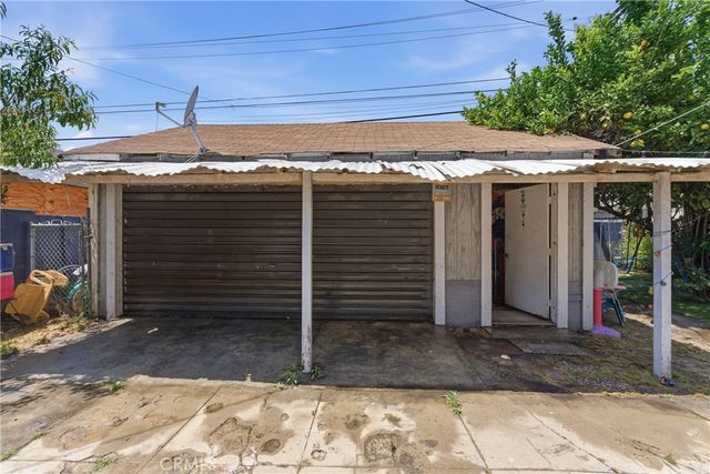 4211 S Flower, Los Angeles, CA 90037