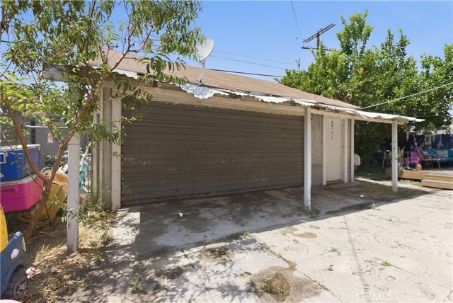 4211 S Flower, Los Angeles, CA 90037