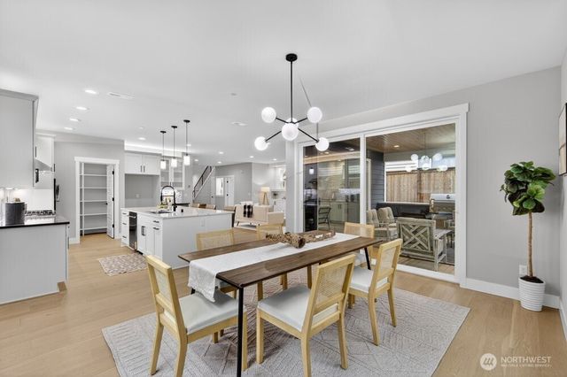 15008 75th Avenue NE, Kenmore, WA 98028