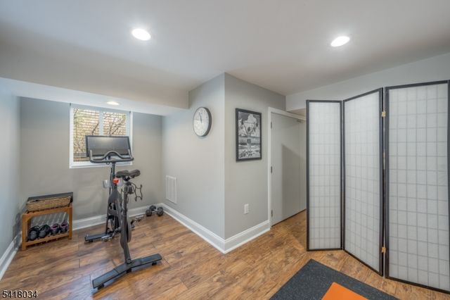 272 Glen Avenue, Millburn Twp., NJ 07041