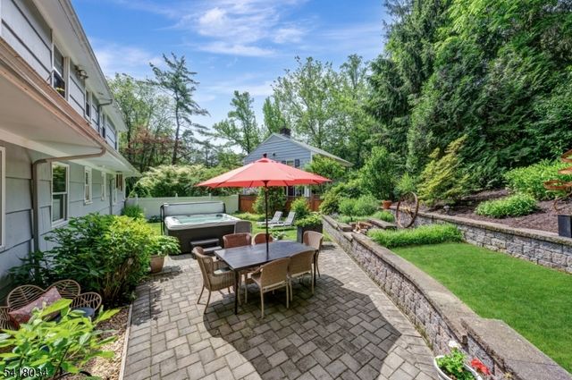 272 Glen Avenue, Millburn Twp., NJ 07041