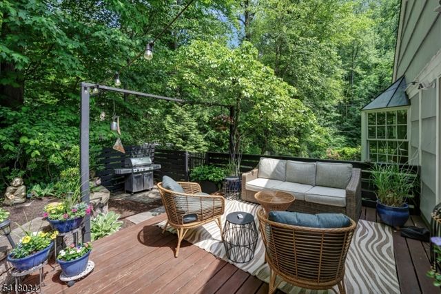 272 Glen Avenue, Millburn Twp., NJ 07041