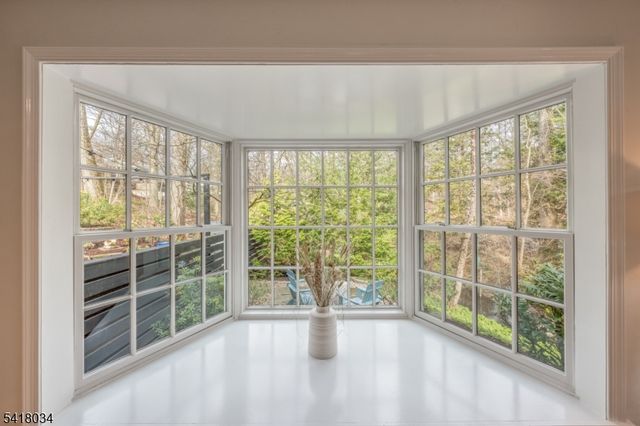 272 Glen Avenue, Millburn Twp., NJ 07041