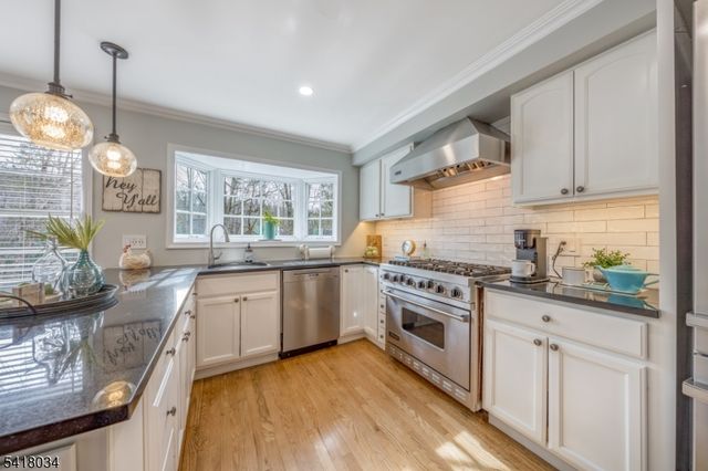 272 Glen Avenue, Millburn Twp., NJ 07041