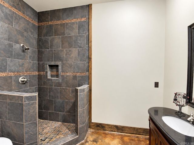 4901 Darr Hill Road, Jonesboro, AR 72404