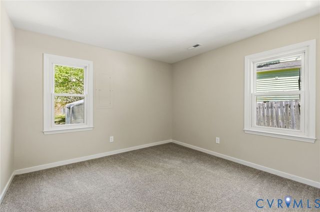 7631 Cotfield Rd, North Chesterfield, VA 23237
