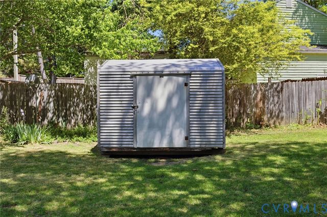 7631 Cotfield Rd, North Chesterfield, VA 23237