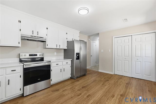 7631 Cotfield Rd, North Chesterfield, VA 23237