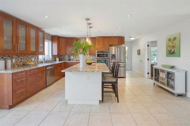 15 Keller Lane, Dobbs Ferry, NY 10522