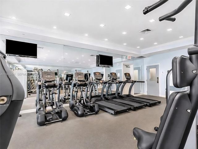 200 Sunny Isles Blvd TH-205, Sunny Isles Beach, FL 33160