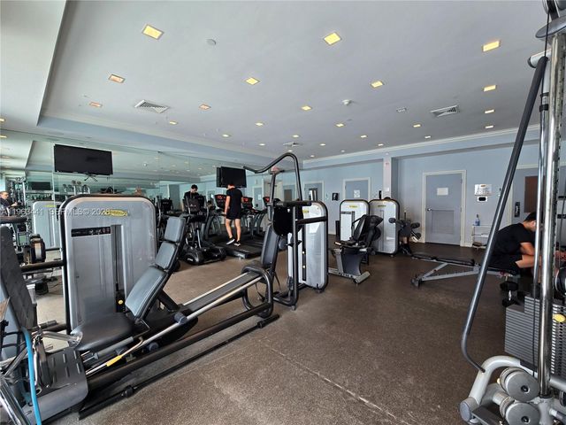 200 Sunny Isles Blvd TH-205, Sunny Isles Beach, FL 33160