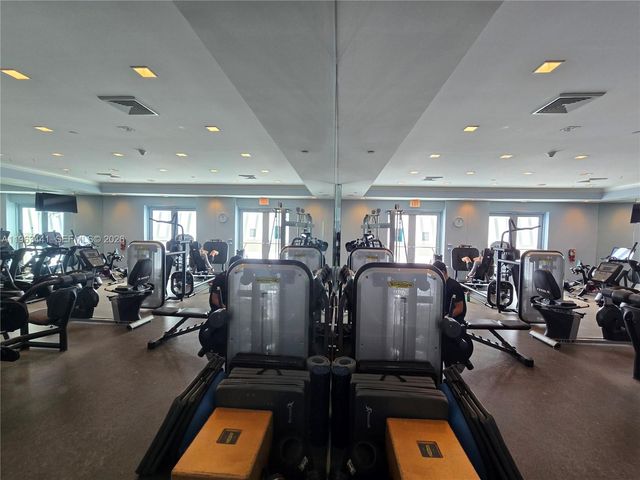 200 Sunny Isles Blvd TH-205, Sunny Isles Beach, FL 33160
