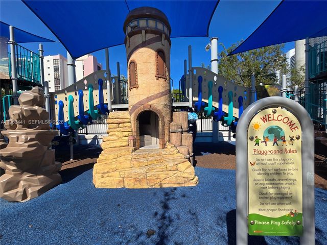 200 Sunny Isles Blvd TH-205, Sunny Isles Beach, FL 33160