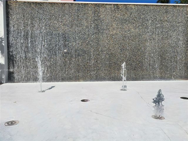 200 Sunny Isles Blvd TH-205, Sunny Isles Beach, FL 33160