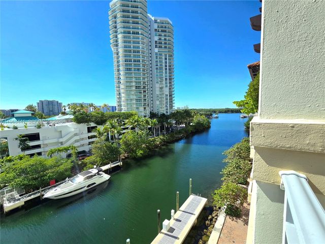 200 Sunny Isles Blvd TH-205, Sunny Isles Beach, FL 33160