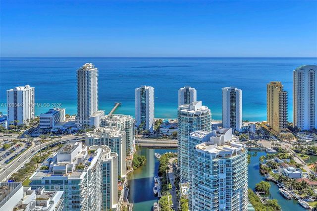 200 Sunny Isles Blvd TH-205, Sunny Isles Beach, FL 33160