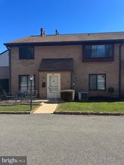 700 ARDMORE AVE #424, Ardmore, PA 19003