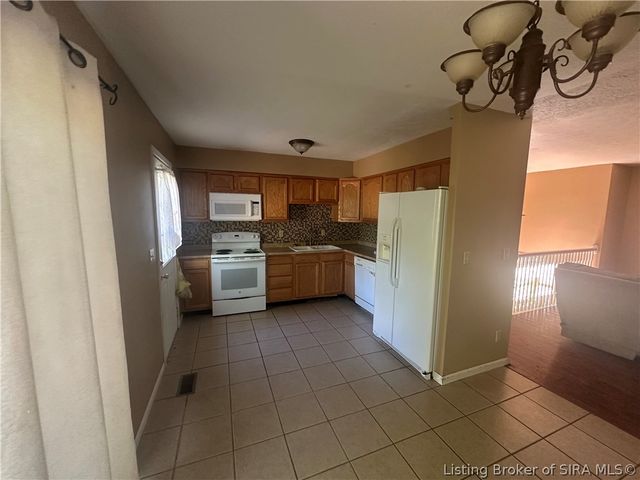 202 Bates Drive, Charlestown, IN 47111