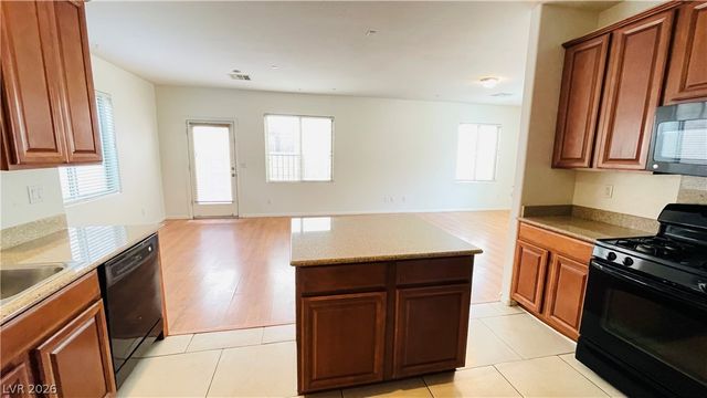 669 EMERALD IDOL Place, Henderson, NV 89011