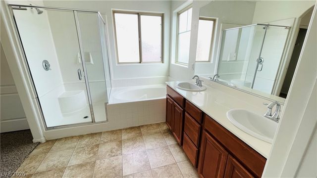 669 EMERALD IDOL Place, Henderson, NV 89011