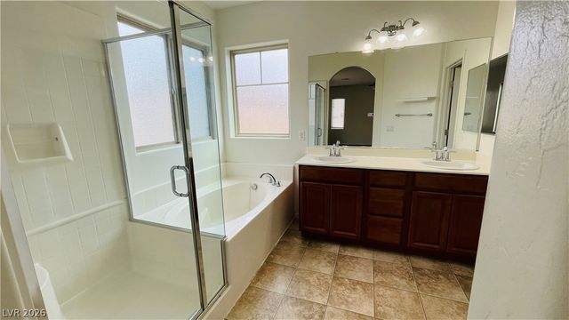 669 EMERALD IDOL Place, Henderson, NV 89011