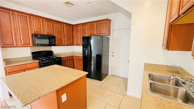 669 EMERALD IDOL Place, Henderson, NV 89011