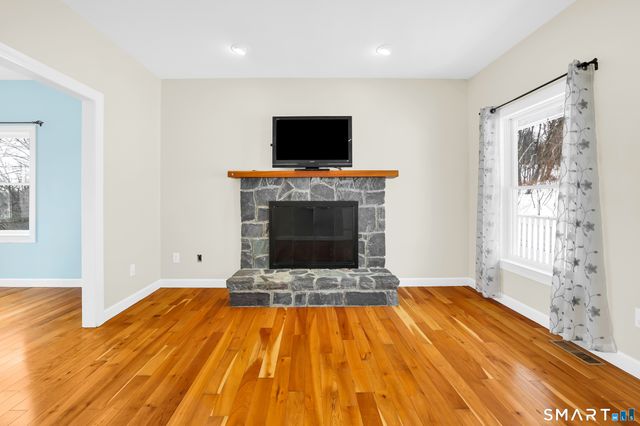 5 Saw Mill Road, Burlington, CT 06013