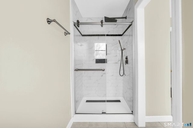 5 Saw Mill Road, Burlington, CT 06013