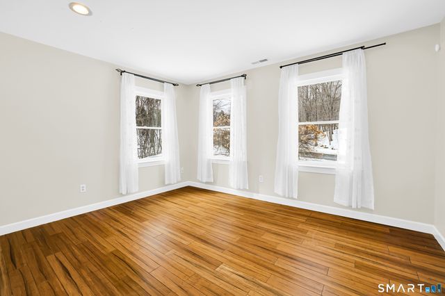 5 Saw Mill Road, Burlington, CT 06013