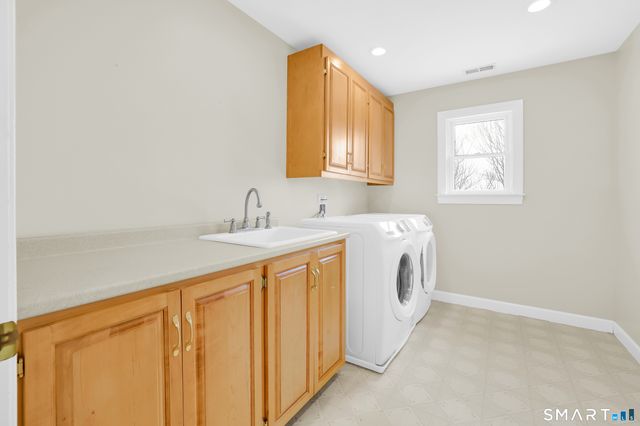 5 Saw Mill Road, Burlington, CT 06013