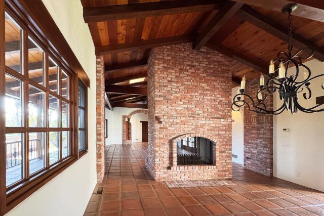 5443 Calzada Del Bosque, Rancho Santa Fe, CA 92067