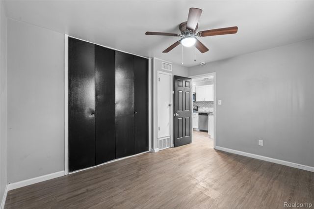 4401 Crooks Road, Royal Oak Charter Township, MI 48073