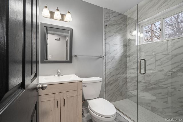 4401 Crooks Road, Royal Oak Charter Township, MI 48073