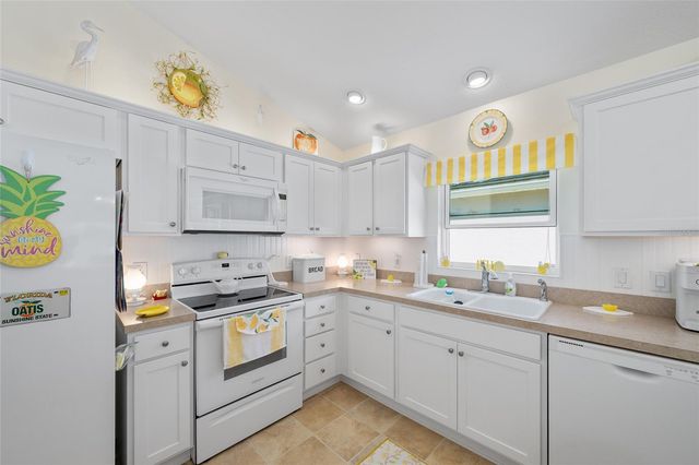 16673 SE 92ND STOKES COURT, The Villages, FL 32162