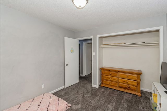 281 Jacolyn Drive NW, Cedar Rapids, IA 52405
