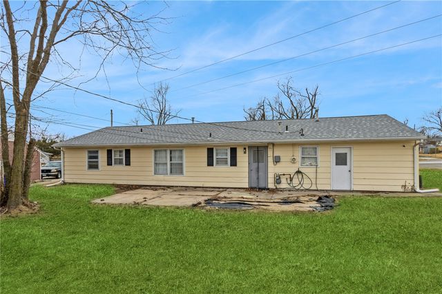 281 Jacolyn Drive NW, Cedar Rapids, IA 52405