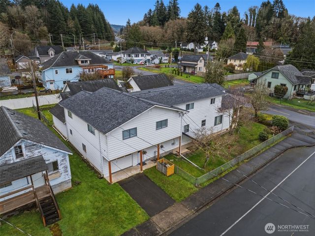 180 Second Street, Cathlamet, WA 98612
