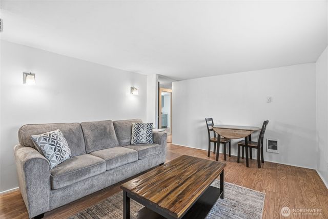 180 Second Street, Cathlamet, WA 98612