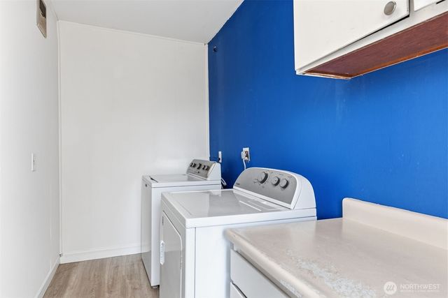 180 Second Street, Cathlamet, WA 98612