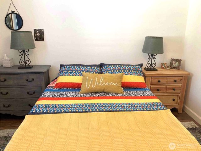 180 Second Street, Cathlamet, WA 98612