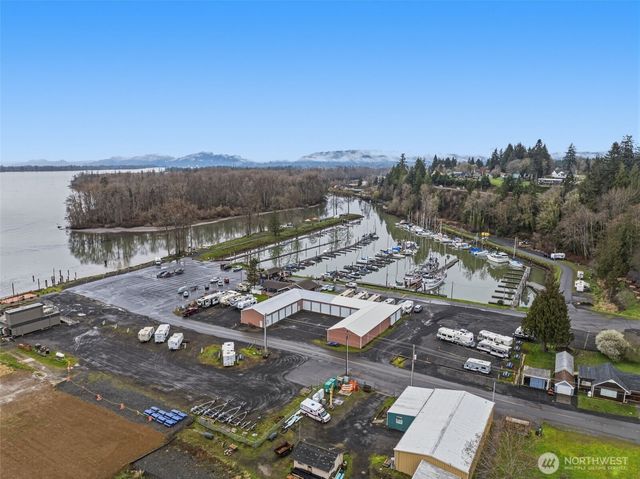 180 Second Street, Cathlamet, WA 98612