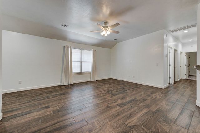 316 SW 4th Place, Newcastle, OK 73065