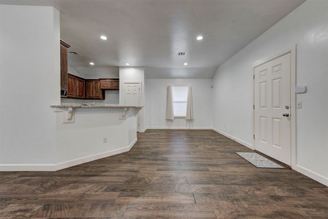316 SW 4th Place, Newcastle, OK 73065