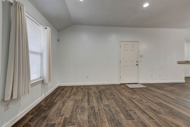 316 SW 4th Place, Newcastle, OK 73065