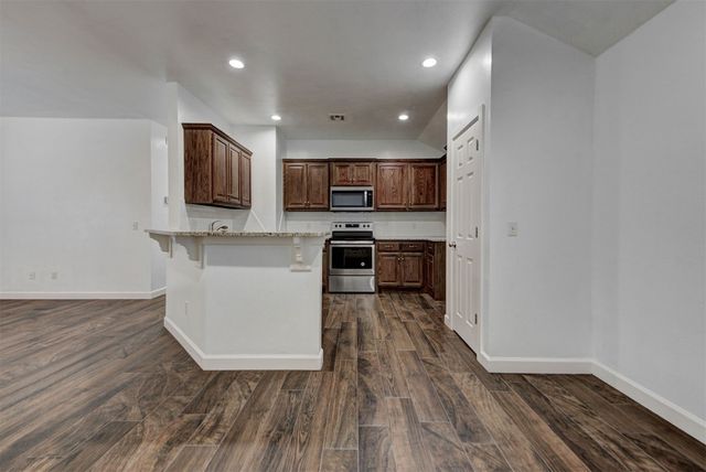 316 SW 4th Place, Newcastle, OK 73065